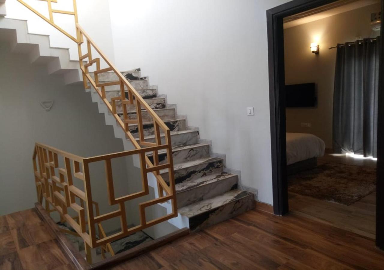 Anandam Clarks Inn Suites Vrindāvan Eksteriør bilde