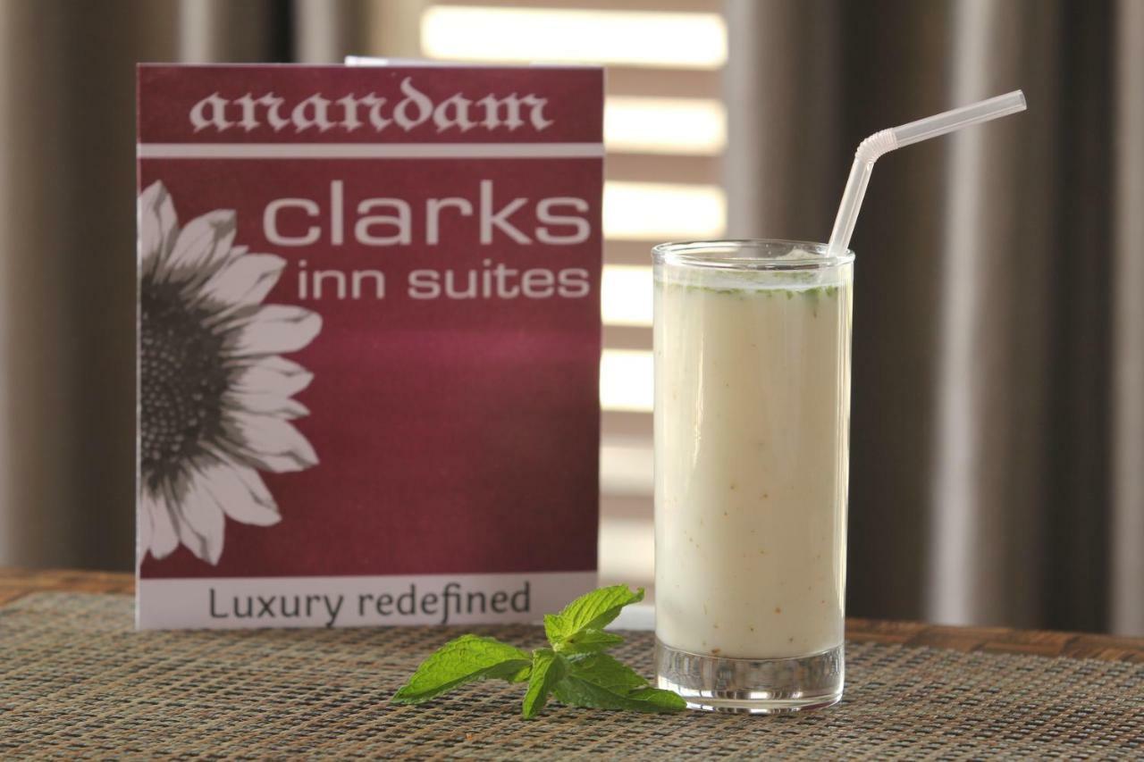 Anandam Clarks Inn Suites Vrindāvan Eksteriør bilde