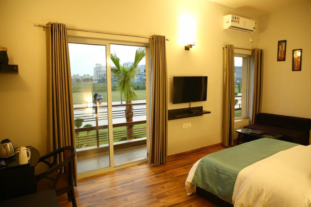 Anandam Clarks Inn Suites Vrindāvan Eksteriør bilde